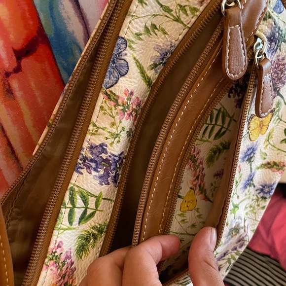 COPY - Lovely Spring Purse - Picture 9 of 11